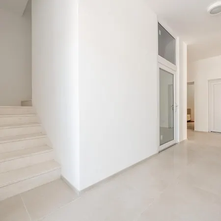 Ξενοδοχείο με διαμερίσματα Olbia Rooms