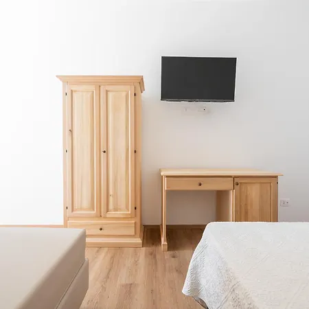 Ξενοδοχείο με διαμερίσματα Olbia Rooms 3*