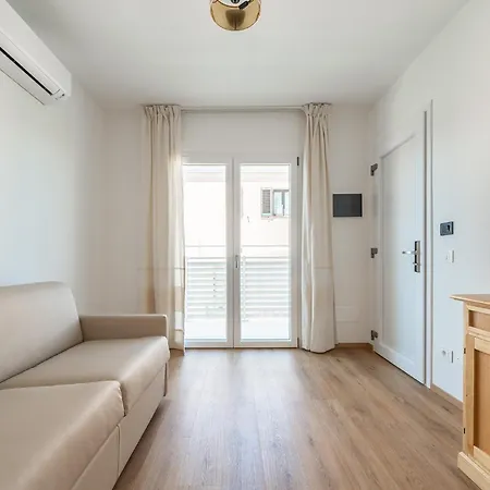 Ξενοδοχείο με διαμερίσματα Olbia Rooms 3*