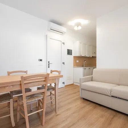 Ξενοδοχείο με διαμερίσματα Olbia Rooms