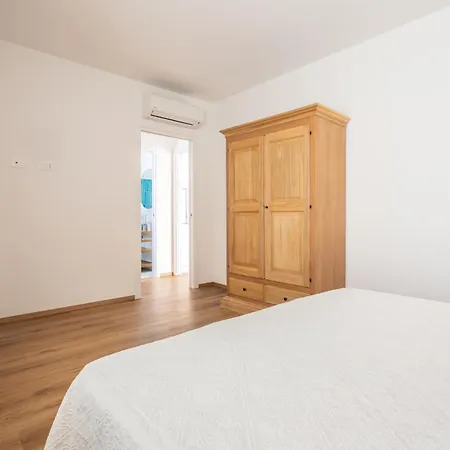Olbia Rooms Ξενοδοχείο με διαμερίσματα 3*