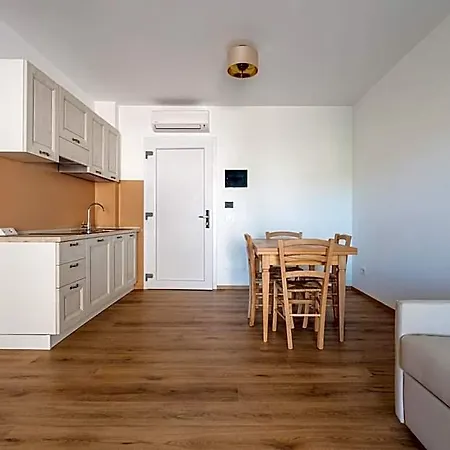 Olbia Rooms Aparthotel 3*