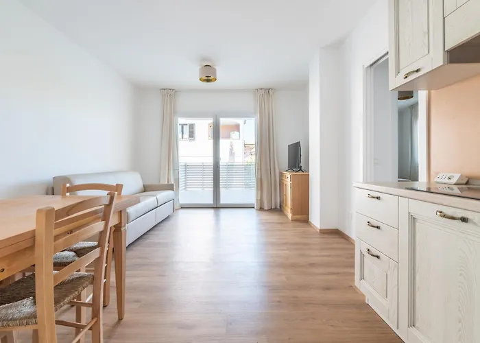 מלון דירות Olbia Rooms 3*